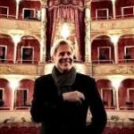 Claudio Baglioni torna in Tv con uno show dal Teatro dell’Opera di Roma