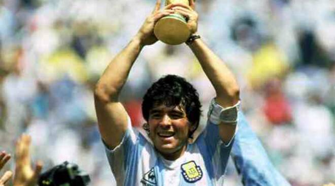 Maradona: tribunale Argentina, gli  unici eredi sono i cinque figli riconosciuti