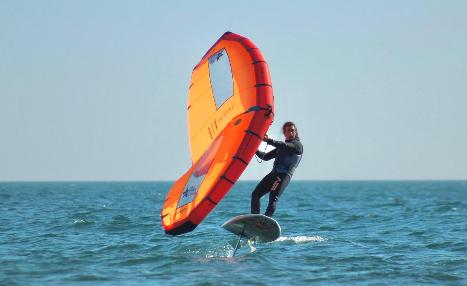 Surfista: Moda o state of mind? Novità e curiosità degli sport acquatici