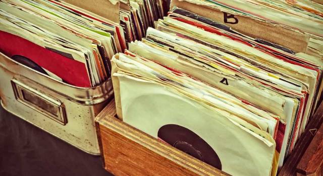 Vendita vinili in Italia, nel 2021 supera quella dei cd