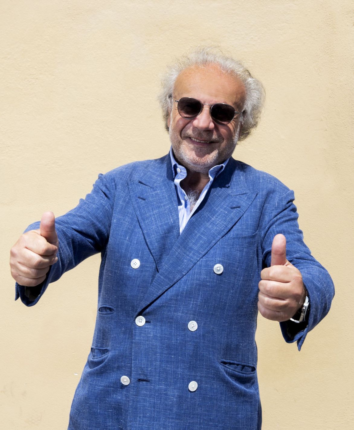 Jerry Cala 70^ compleanno festeggiando 50 anni, con tanti amici e ospiti in uno show all’Arena di Verona