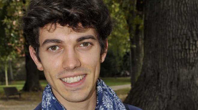 Thèo lancia un appello per ritrovarla: “Cara ragazza del treno, dove sei?”