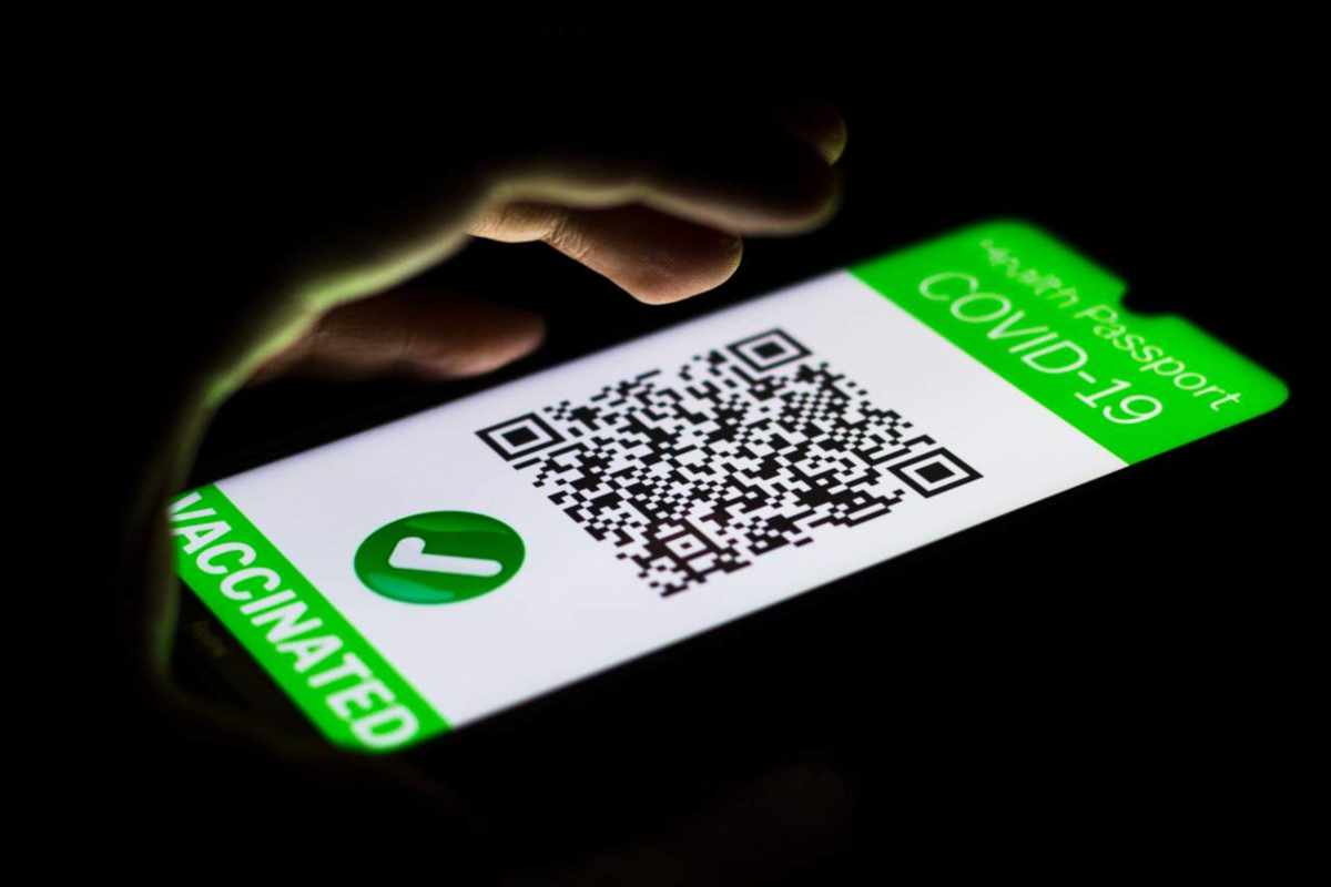 Covid, stop allo stato di emergenza. Da domani meno regole