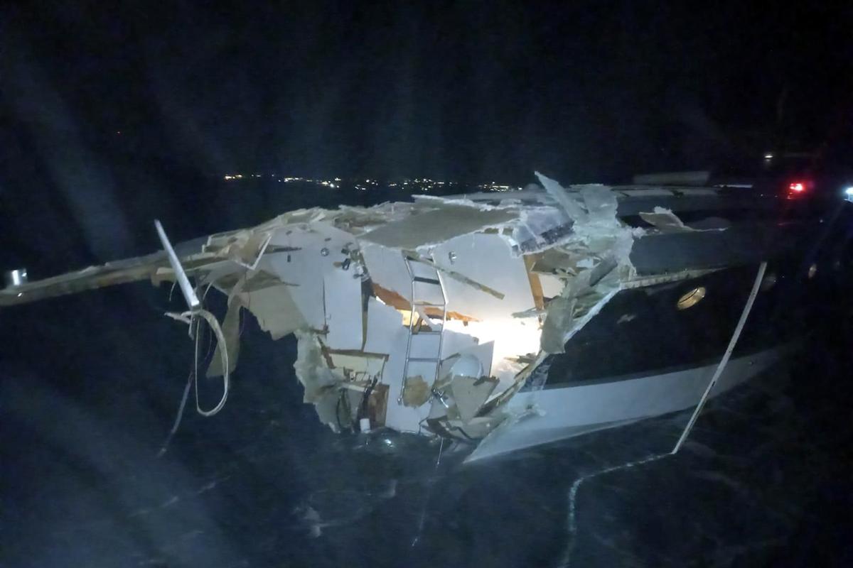Yacht finisce sugli scogli a Porto Cervo, indagato il comandante