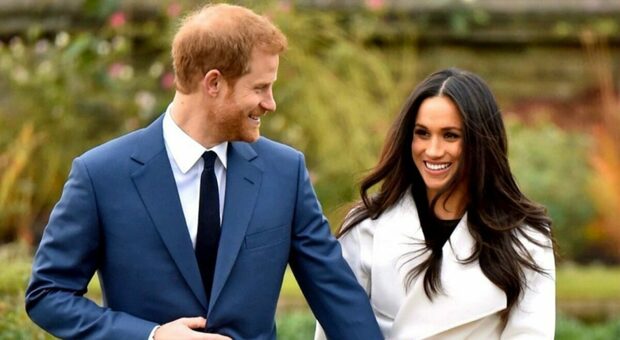 Carlo III inviterà Harry e Meghan all’incoronazione di maggio