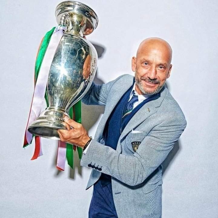 Addio a Gianluca Vialli, campione nella vita e nello sport. Muore all’età di 58 anni