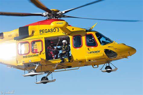 Trentino Alto Adige, si scontrano due sciatori: morto un 37enne