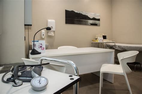 Roma, 24enne denuncia il medico di base per violenza sessuale