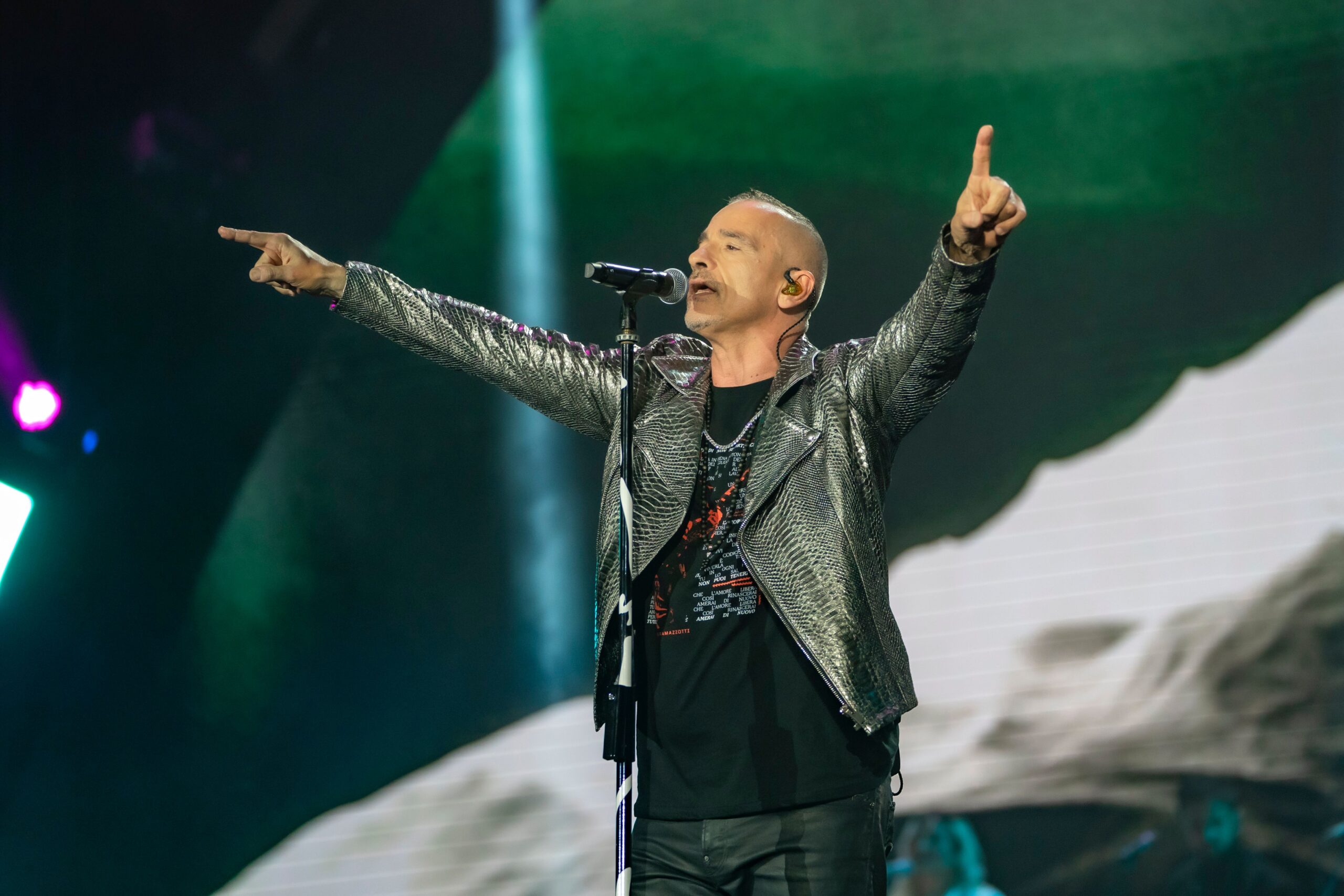 Radio Italia Live – Il Concerto, Milano: Piazza Duomo sold -out per il grande concerto evento di ieri sera