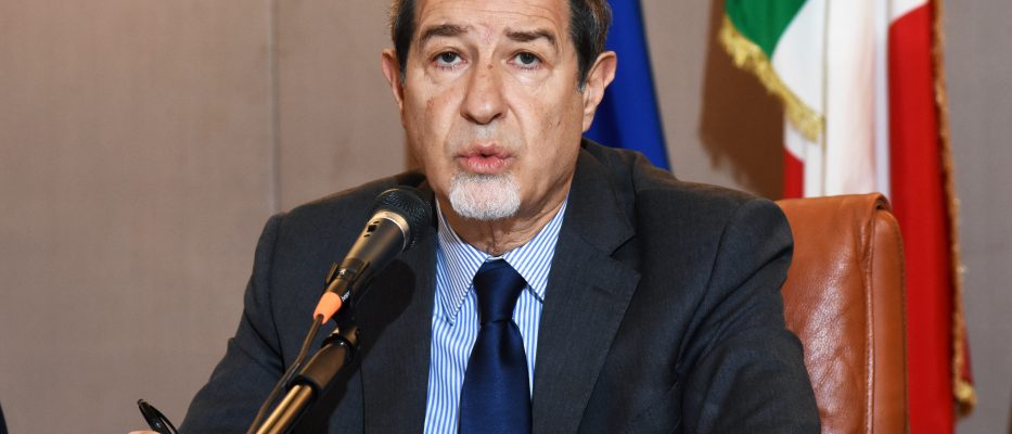 Ministro Musumeci: “Condizione di alta emergenza, in allerta almeno per una settimana”