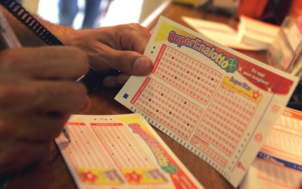 Superenalotto, uscito il 6: a Teramo vinti 42milioni con una schedina da  un euro