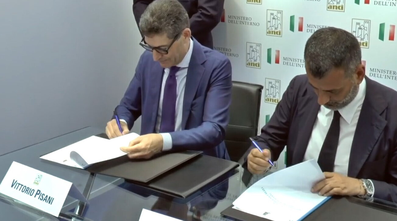 Polizia di Stato e Anci, accordo contro i crimini informatici