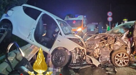 Scontro frontale tra due auto in Gallura, muoiono due donne