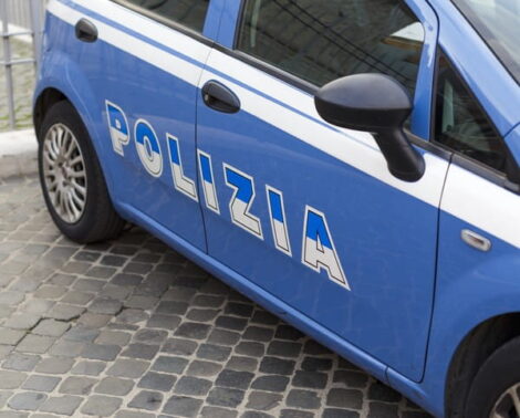 Milano, accoltella la ex fidanzata, arrestato