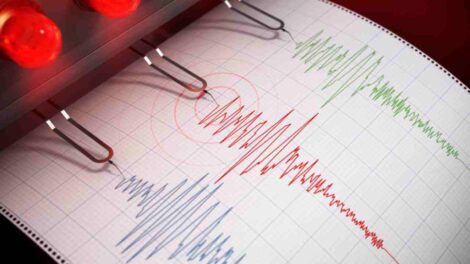 Terremoto in Cina orientale, crollati 156 edifici. Dispersi e feriti