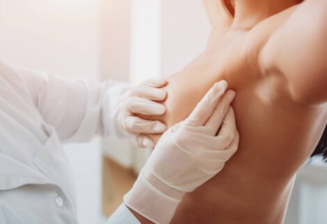 Tumori, Iss, il 10% riguarda donne senza controlli al seno in tutta la loro vita