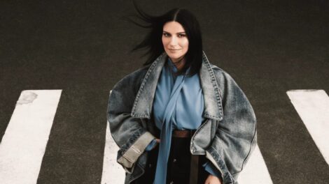 Laura Pausini, esce oggi Anime Parallele, il nuovo album di inediti, disponibile in tutto il mondo sulle piattaforme digitali