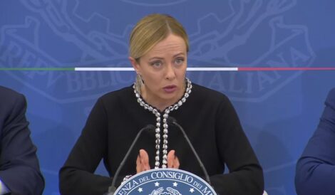 Riforme, stop della nomina dei senatori a vita con l’introduzione dell’elezione diretta del premier, e no ribaltoni