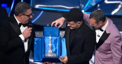Sanremo: serata cover, vince Geolier. Secondo posto per Angelina Mango e l’ottima performance