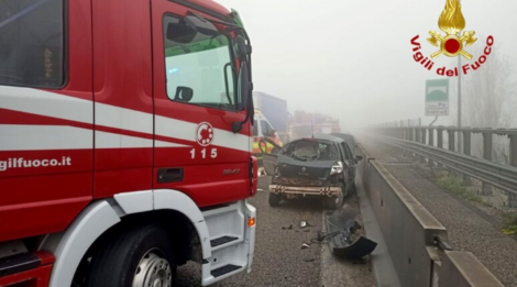 Piacenza, incidente sulla A1: 2 morti e 6 feriti