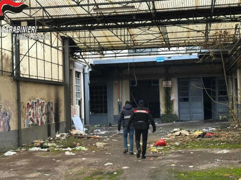 Seregno, carabinieri setacciano il quartiere Crocione e una vasta area industriale dismessa. Denunce e sequestro di veicoli