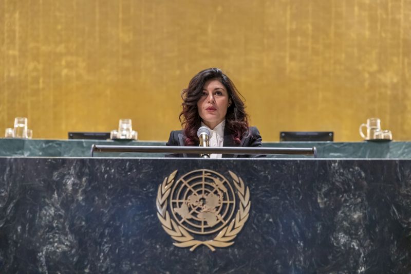 Giusy Ferreri a New York ospite di UNITED NETWORK con un discorso sul WOMAN EMPOWERMENT rivolto a oltre 2500 giovani provenienti da tutto il mondo