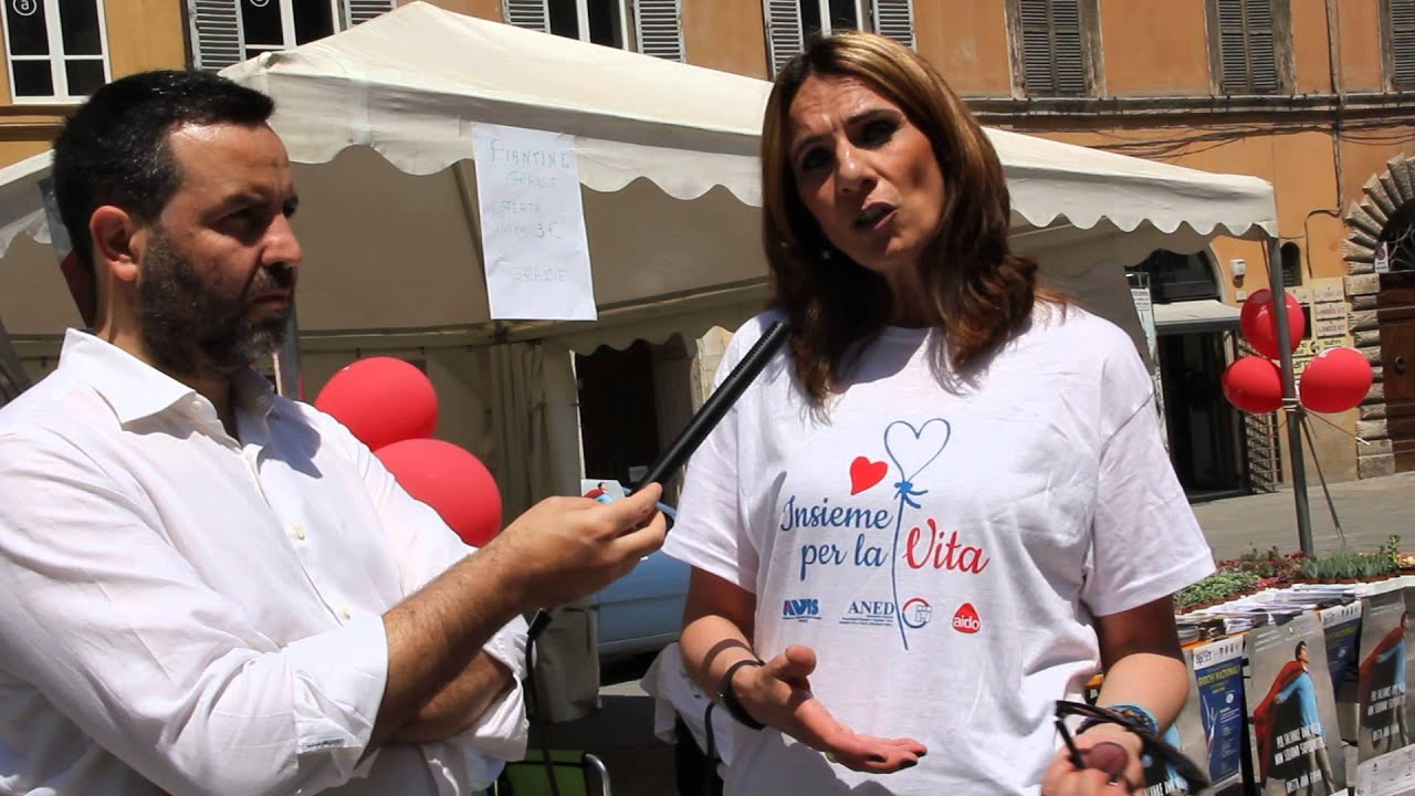 Salva il marito “condividendo” il rene con un estraneo: premiata come Donna dell’anno