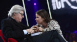Vittorio Sgarbi torna dopo il lungo ricovero