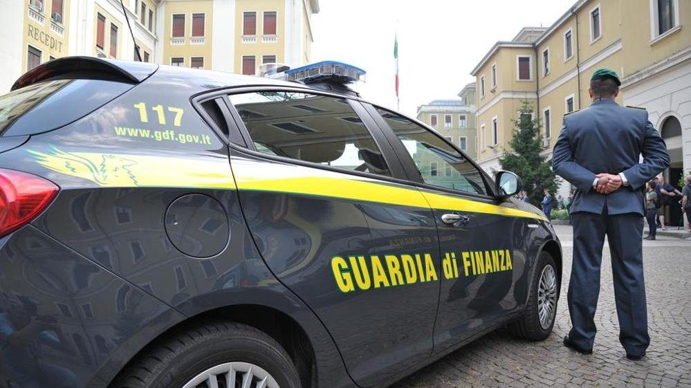 Guardia di finanza 12