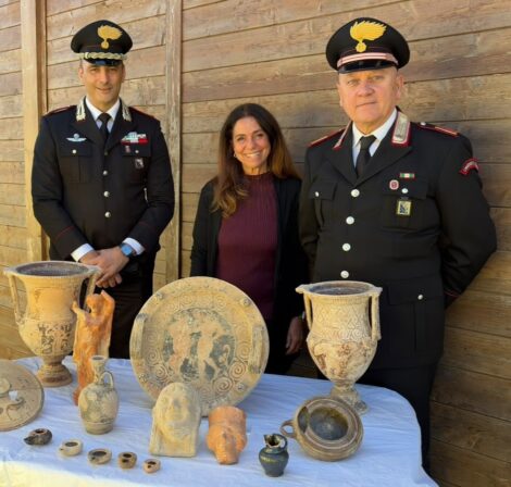 Cerveteri, restituiti allo Stato 54 reperti archeologici: saranno esposti nei musei del territorio